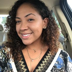 Meet your Posher, Beatriz